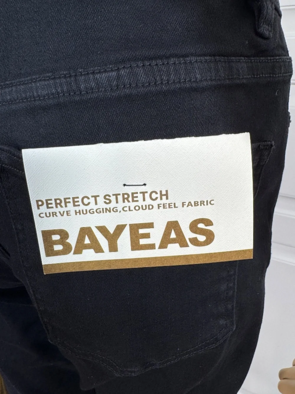 BAYEAS MID RISE BLACK CAPRI SKIMMER JEANS NEW WITH TAGS - SIZE 27 - Picture 12 of 13